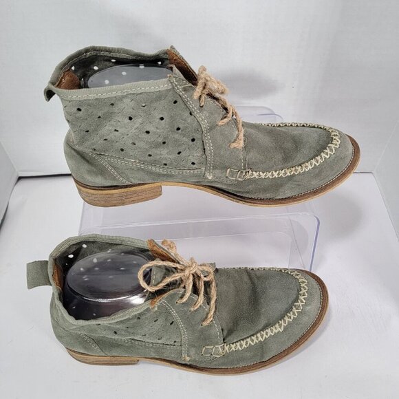 Womens 9/9.5 Olive Green Booties Relaxed Ankle Boots Boho Cottagecore Earthy - Picture 9 of 9
